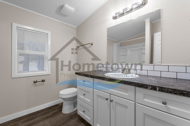 Building Photo - 3 Bedroom 2 Bathroom Home in a Rustic Setting with Mountain Views Available in Blanchard!