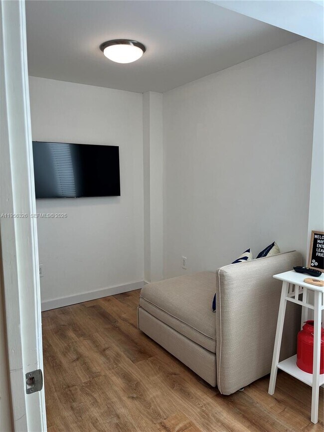 Building Photo - 6917 Collins Ave