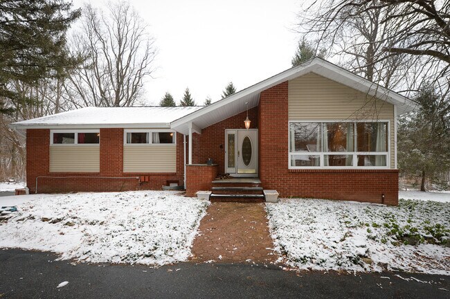 Circular Drive - 264 Long Meadow Rd