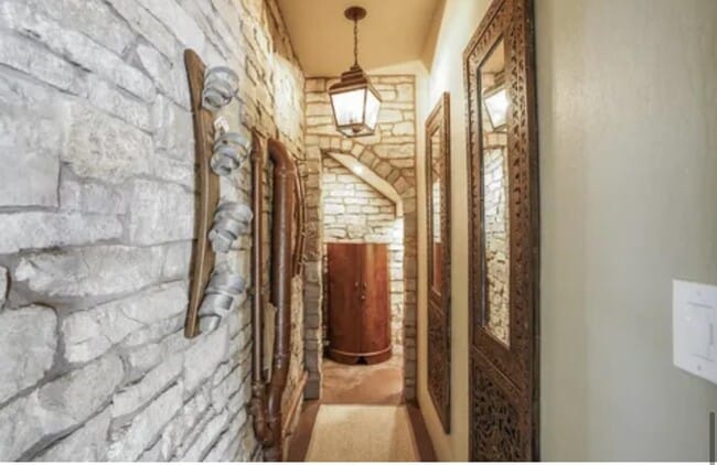 Building Photo - 985 Woodview Pl