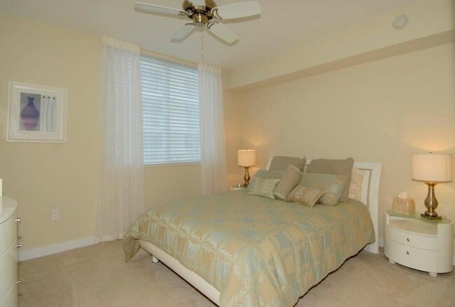 Building Photo - 2821 N Ocean Blvd