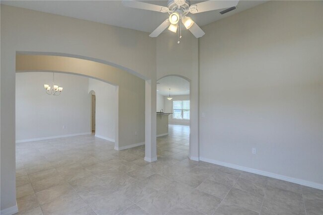 Building Photo - 426 Lanfair Ave