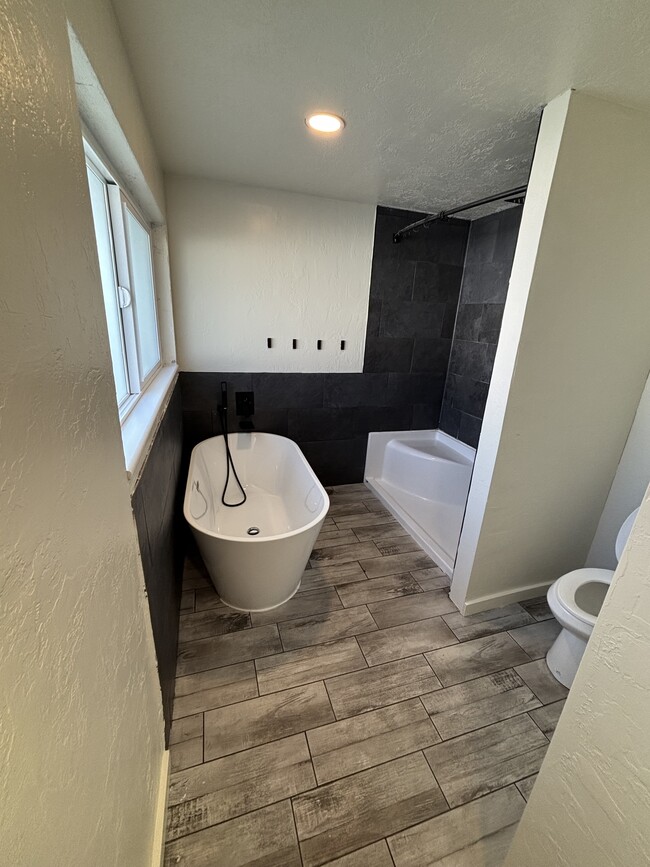 Building Photo - 1458 Cheever Ln