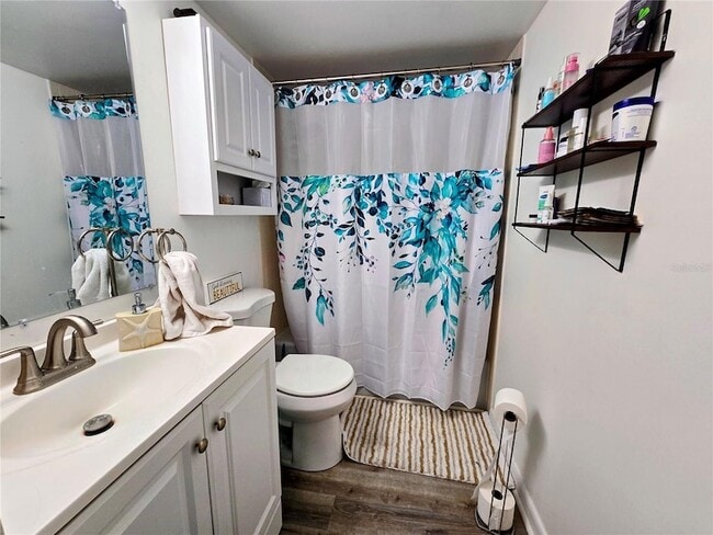 Building Photo - 633 Silver Pass