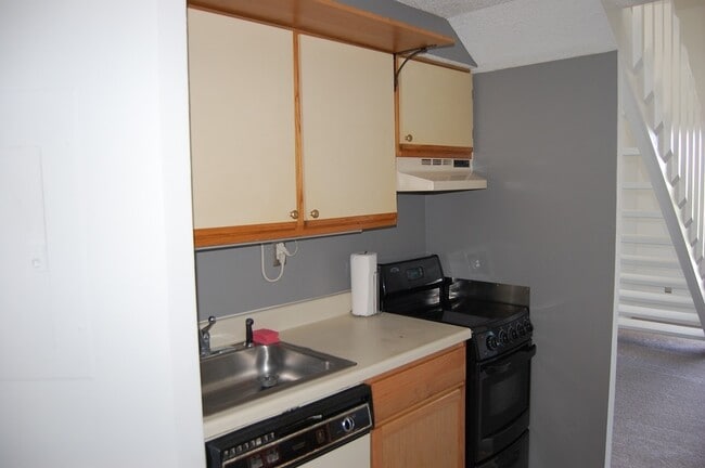 Building Photo - 1100 Possum Trot Rd