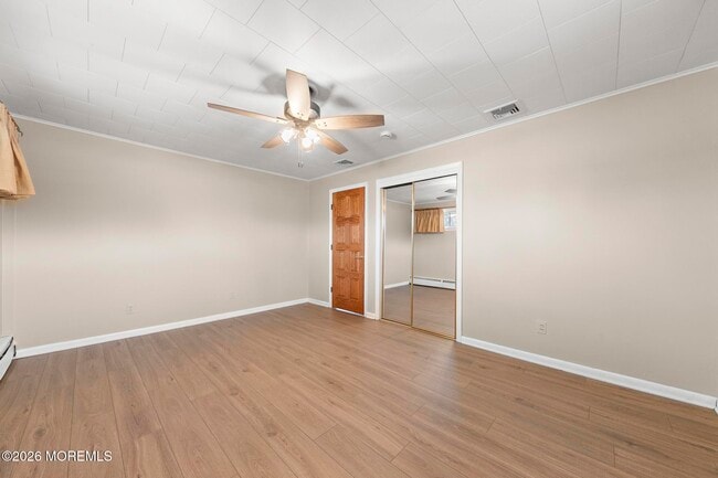 Building Photo - 14 Swan Ave