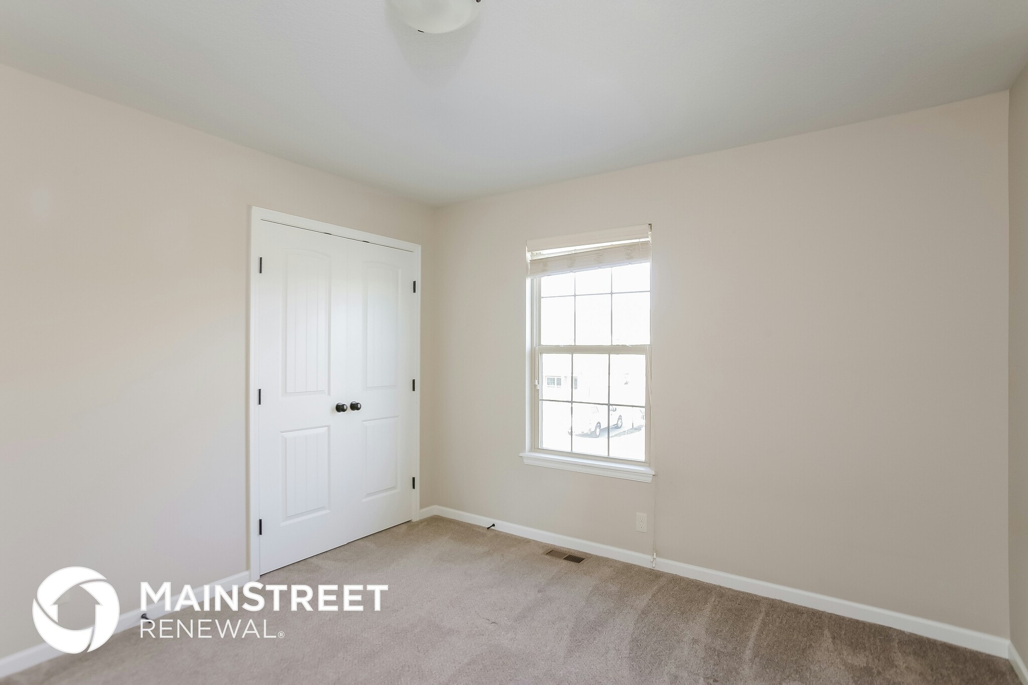 Building Photo - 1303 NW High View Dr