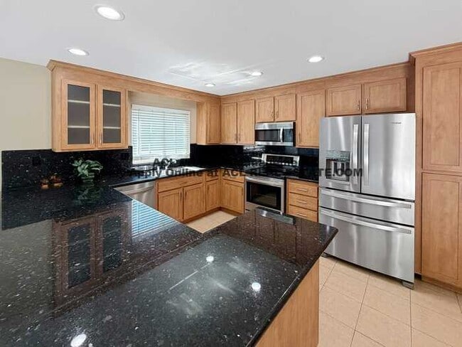 Building Photo - 3056 Stonehenge Rd