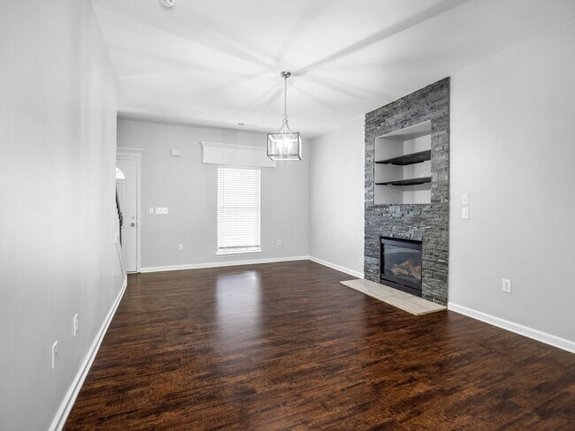 Building Photo - Charming 3BR 2-1/2 Bath in Spartanburg – S...