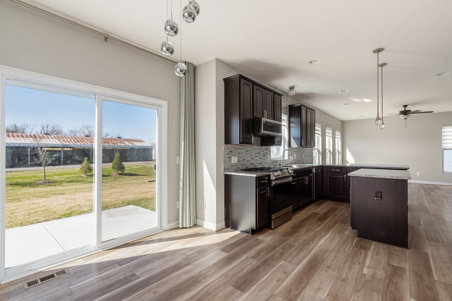 Building Photo - 6688 Constitution Way