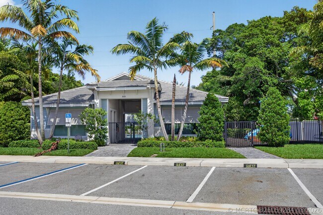 Building Photo - 1835 Sandpiper Pointe Pl