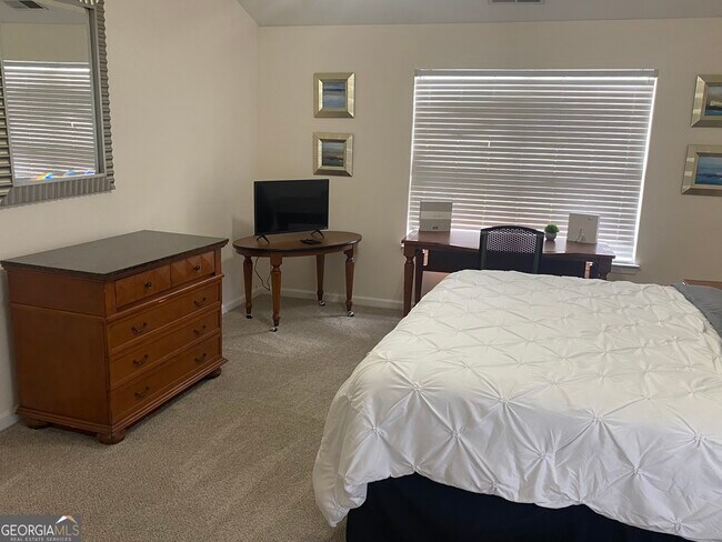 Building Photo - 541 Cascade Hills Ct SW