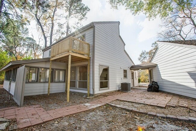 Building Photo - 605 Jeff Davis Ct