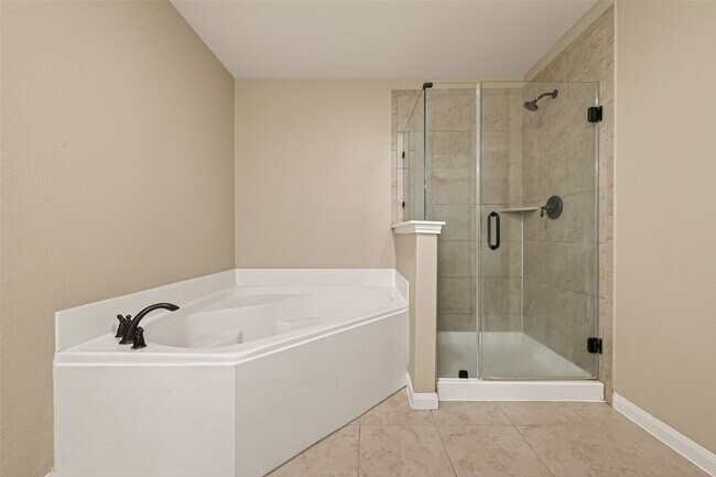 Building Photo - 21218 Echo Manor Dr