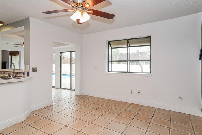 Building Photo - 1728 Indian Springs Dr
