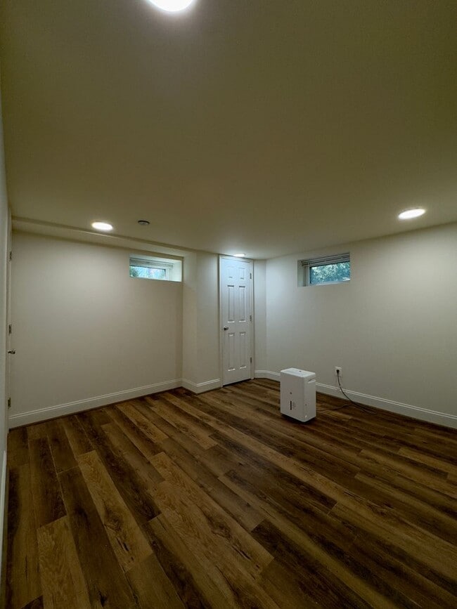 Building Photo - Charming 3 Bedroom/2 Bathroom Home in Spark Glencoe, MD!