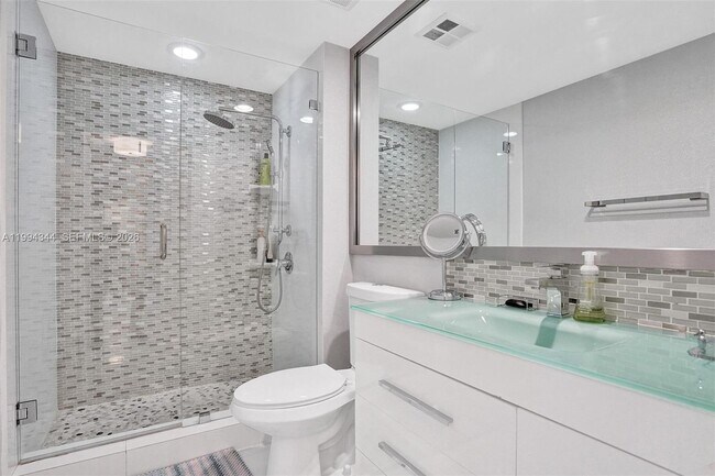 Building Photo - 325 S Biscayne Blvd