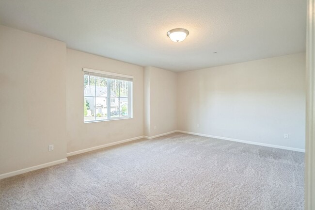 Building Photo - 9670 SW 171st Ave