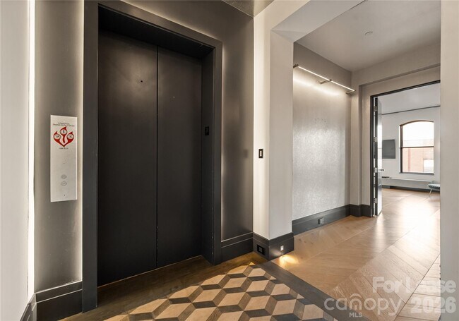 Building Photo - 229 N Church St