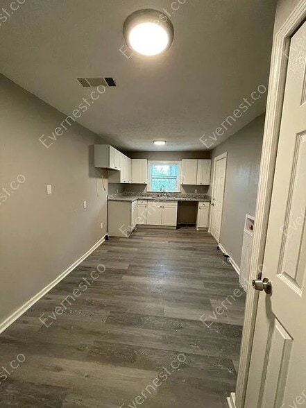 Building Photo - 314 Josanna St