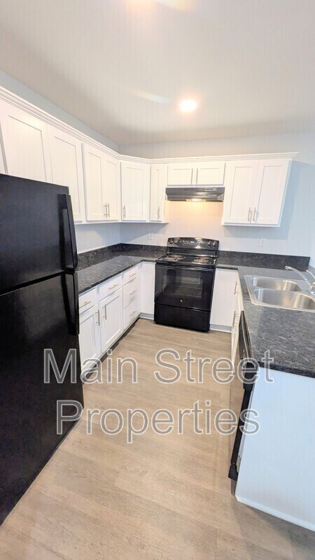 Building Photo - 313 N Navy Blvd