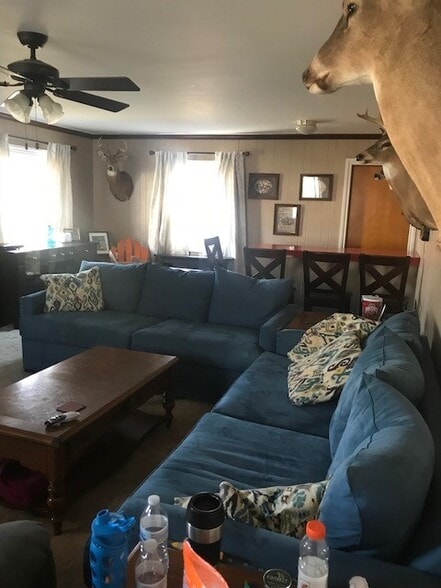 Family Room with built in bar - 3660 N Mccord Rd