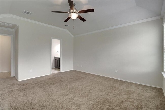 Building Photo - 330 Briar Park Dr