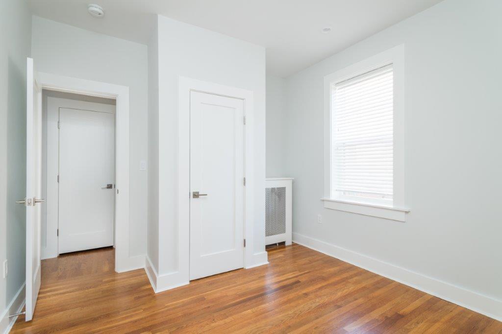 Building Photo - 30 Frost St