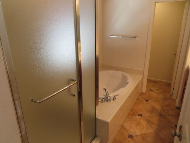 Building Photo - 3125 Harbor Ridge Ln