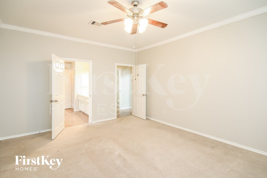 Building Photo - 7407 Pony Creek