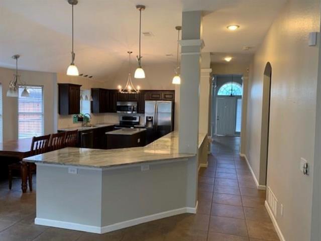 Building Photo - 10808 Pineview Ln