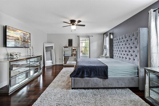 Building Photo - 15210 Montesino Dr