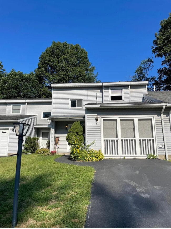 Building Photo - 36 Tallow Wood Dr