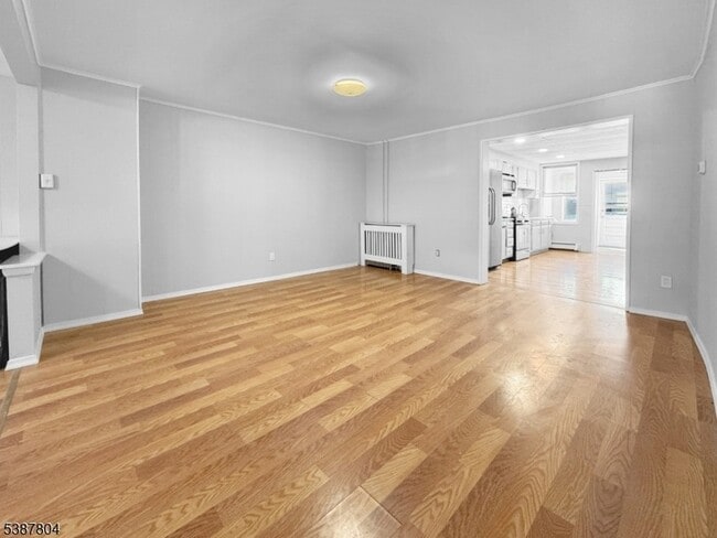 Building Photo - 204 Mercer St