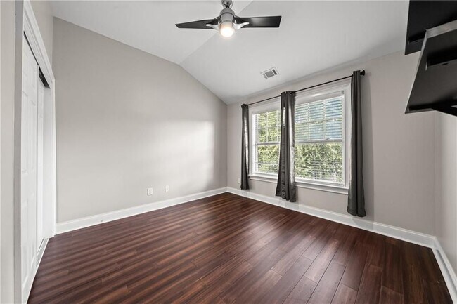 Building Photo - 100 Kasey Dr