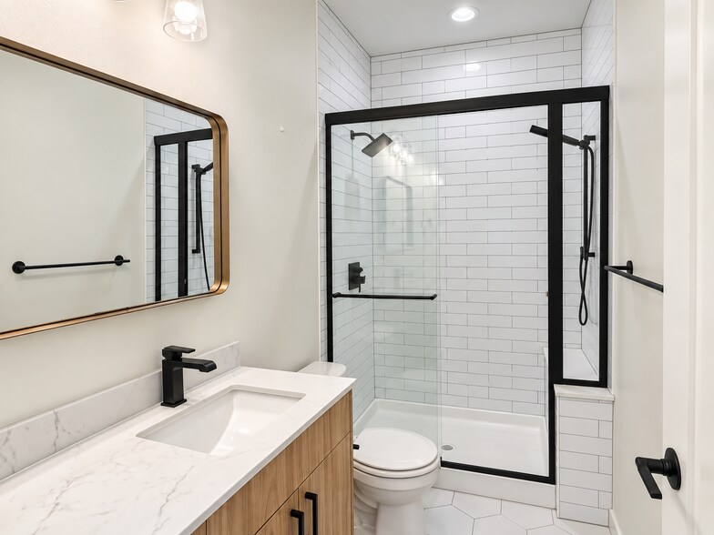 Building Photo - 2151 N 147th St