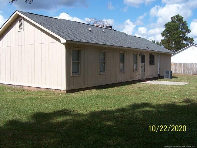 Building Photo - 6316 Chagrin Rd