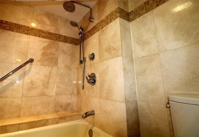 Building Photo - 3900 Galt Ocean Dr