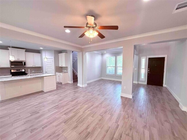 Building Photo - 9709 McKnight Lp