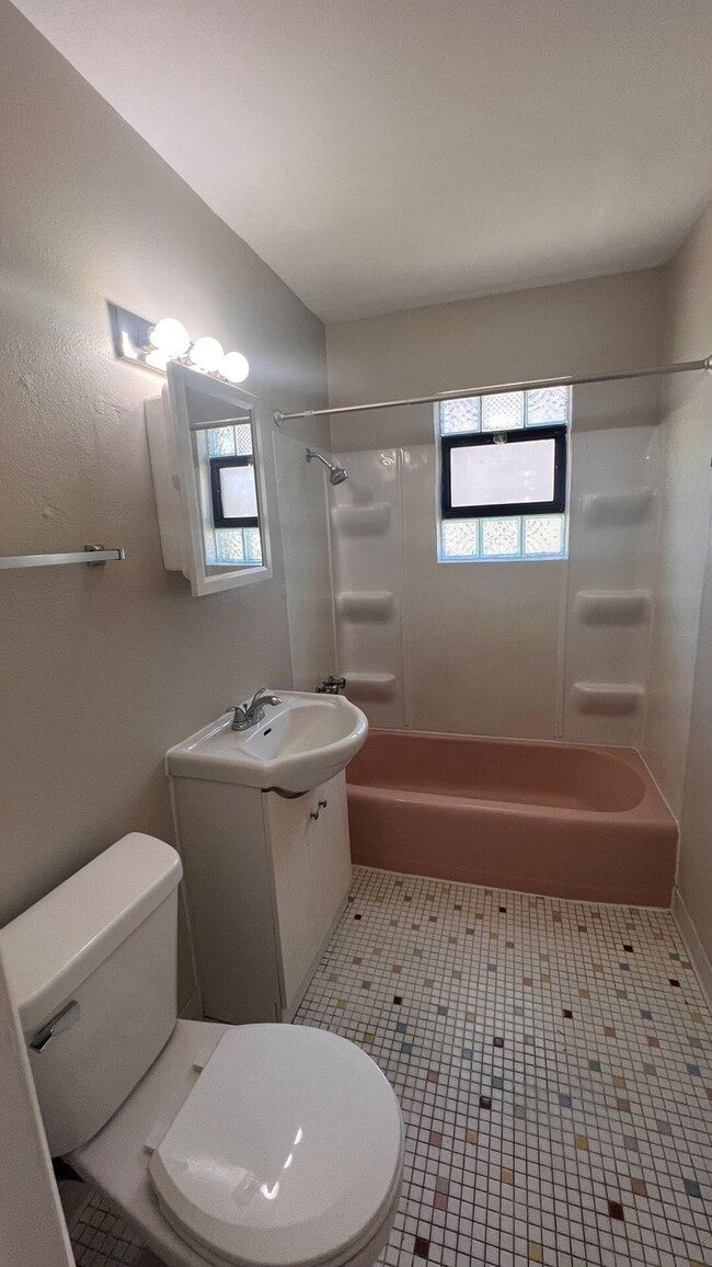 Building Photo - 9335 W Sheridan Ave