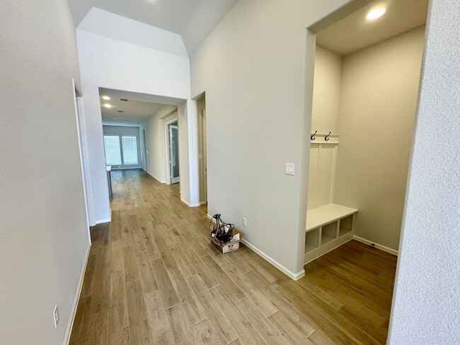 Building Photo - 31310 Wildflower Fld Ct