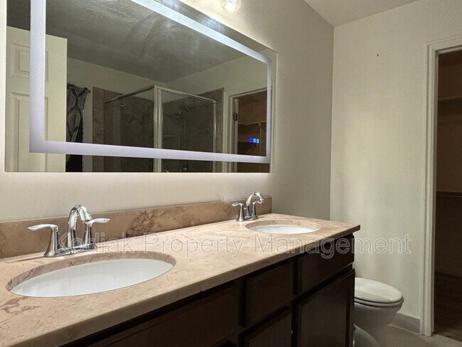 Building Photo - 5757 Coral Pine Ct S