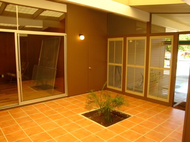 Atrium Louvers - 683 Tiffany Ct