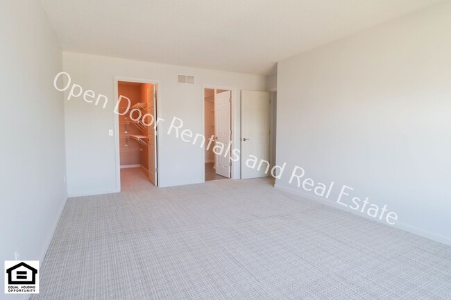 Building Photo - ***$500 off 1st months rent!**** 3 bedroom...