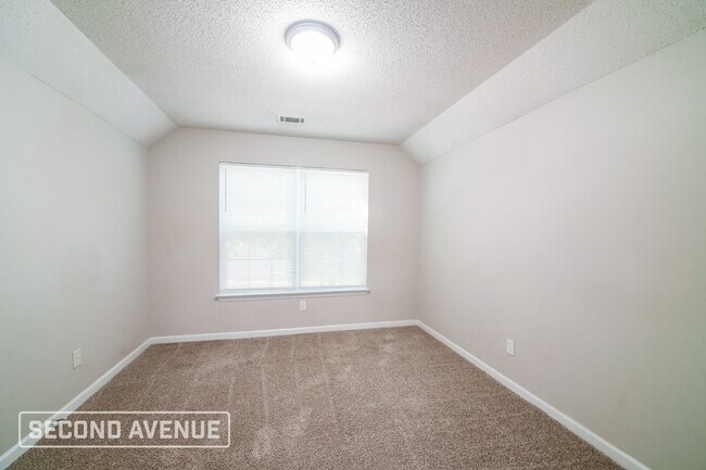 Building Photo - 5012 Serenity Point Ln