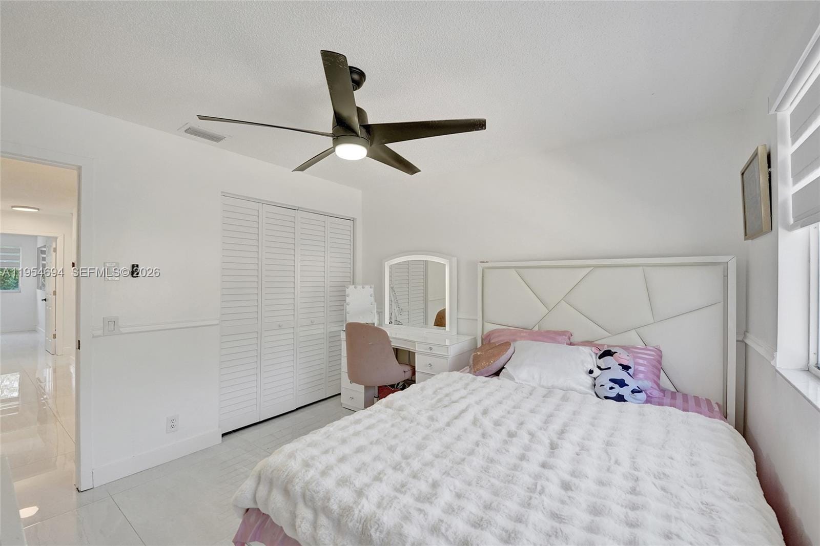 Building Photo - 1367 Camellia Cir