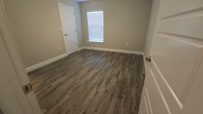 Building Photo - 4780 SW 95th Ln