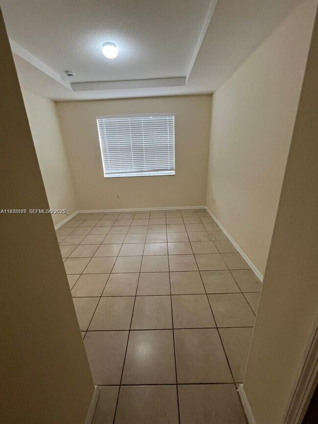 Building Photo - 10908 SW 240 Ln