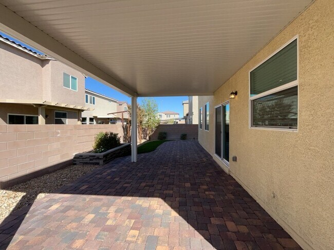 Building Photo - 2122 Bethesda Fountain Rd