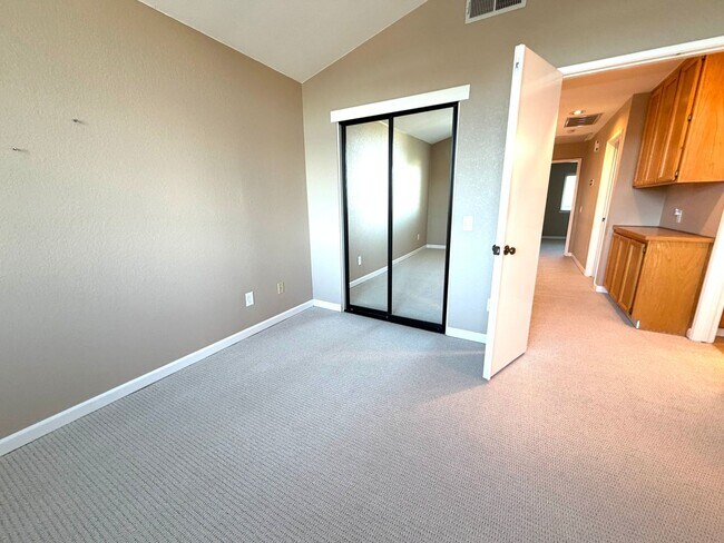 Building Photo - Beautiful 2-Story Home in the highly sought after Stanford Ranch community!